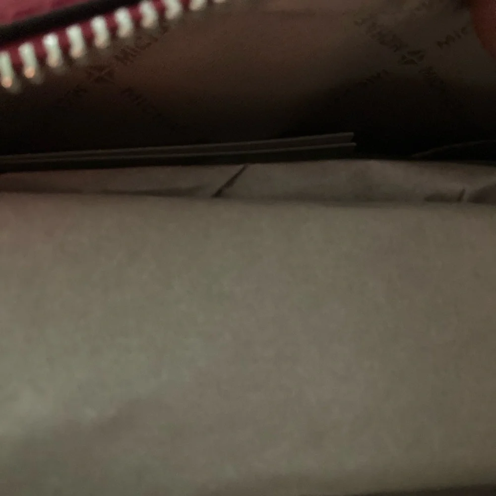 Michael Kors Dark Raspberry Jet Set Leather Crossbody Bag - Picture 8 of 10